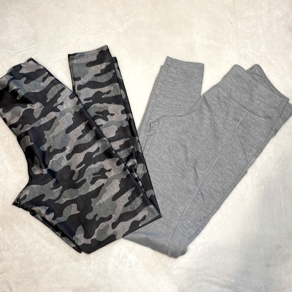 Onzie & F21 Legging Bundle Size Small